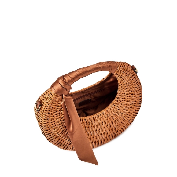 Scoop Women's Large Straw Crescent Crossbody Bag - Picture 4 of 7